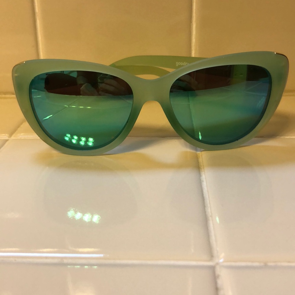 Goodr “the runaways”